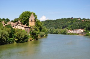 Caluire et Cuire vu de la Saône