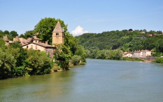 Caluire et Cuire vu de la Saône