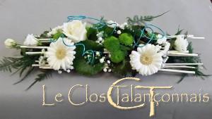 centre-de-tables-theme-nature-roses-et-germinis-blanches-et-santini