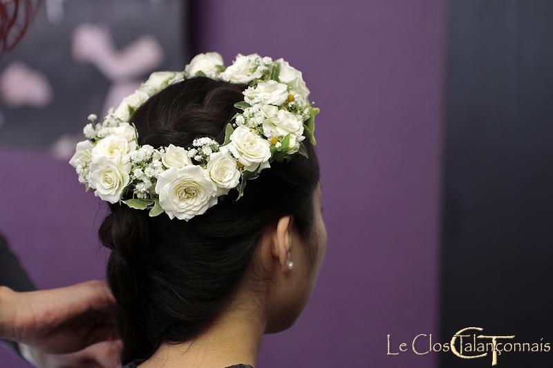 couronnes-de-fleurs-en-roses-gypsophile-et lierre